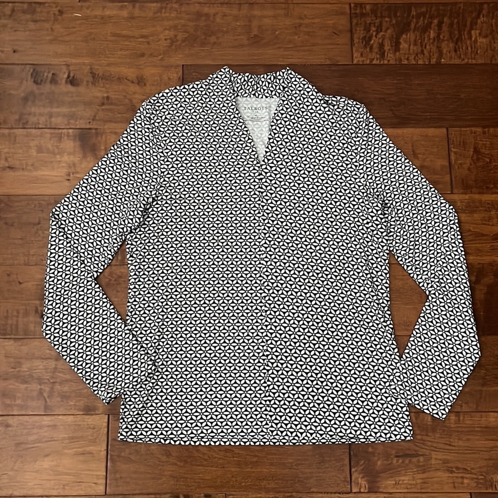 Talbots Black White Geometric Print Long Sleeve Top Size M - Picture 4 of 10